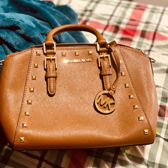 MICHAEL Michael Kors Handbags - Selling lightly used handbag for $150